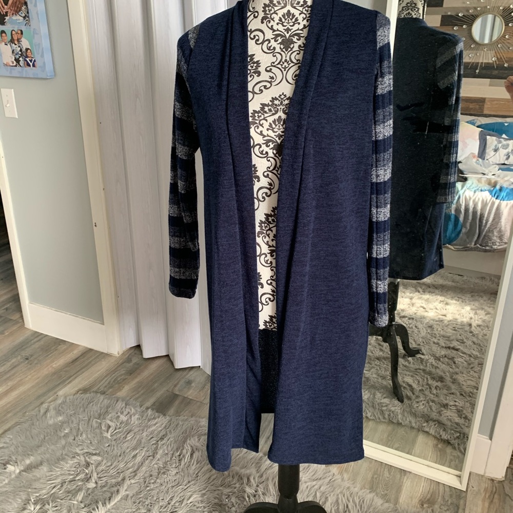 Blue open cardigan